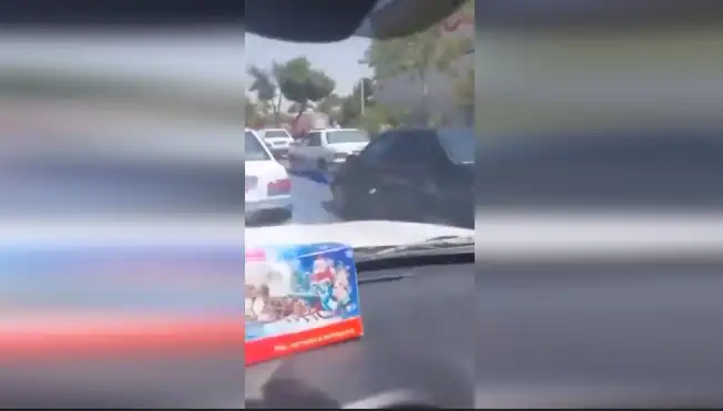İsrail, İran'ı Vurmaya Devam Ediyor: İsfahan'daki Saldırı Anı Kameraya Yansıdı