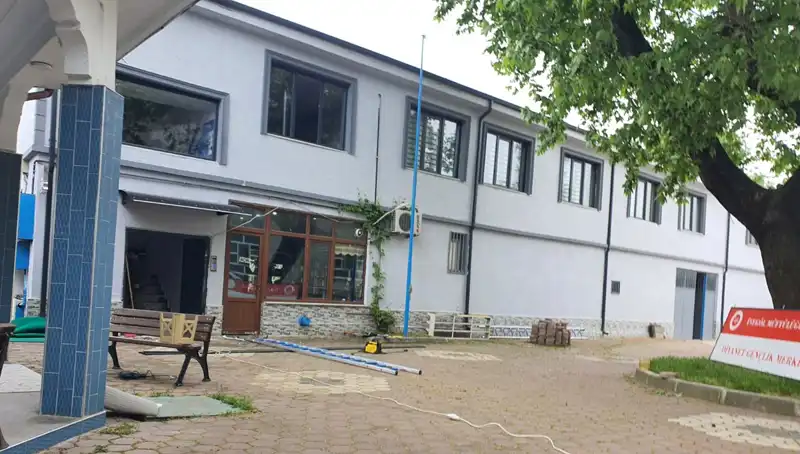 Tabela Takarken 3 Metre Yükseklikten Düşen Çalışanın Yaşam Mücadelesi