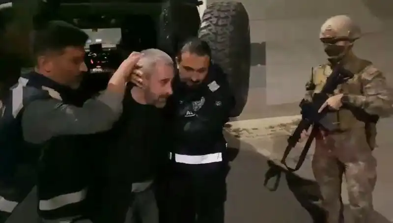 Kardeş Katili, 213 Saatlik Görüntü ile Yakalandı: Detaylar Ortaya Çıktı