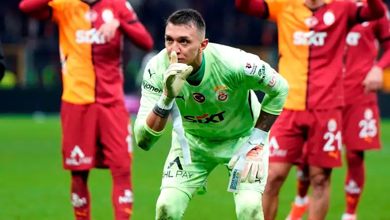 Muslera Sonrası Galatasaray'ın Yeni Kalecisi Kim Olacak?