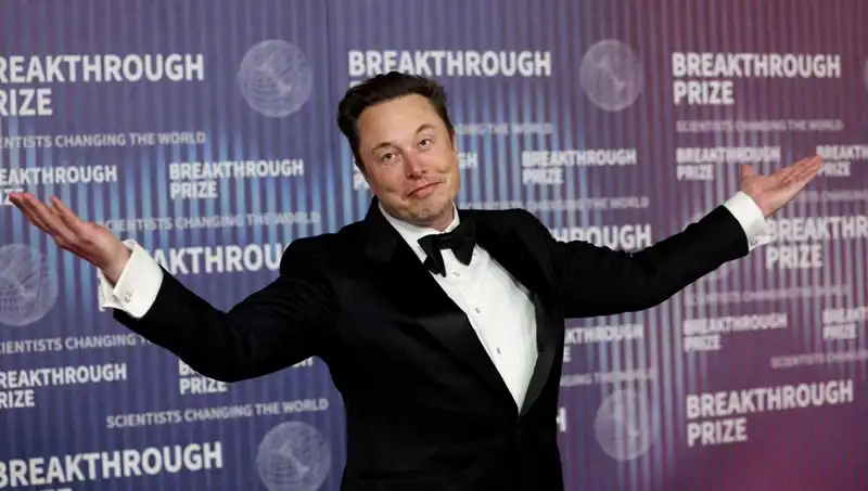 Elon Musk, X'in Yeni Mesajlaşma Uygulamasını Açıkladı: Flört Dünyasına Adım Mı Atıyor?