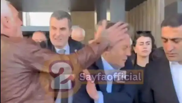 Özgür Özel'e Saldırı: AKM Çıkışında Şok Gelişme