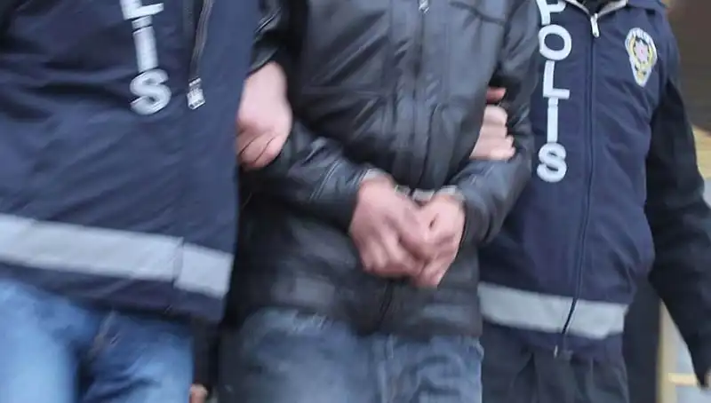 Adana'da Dev Uyuşturucu Operasyonu: 45 Kişi Gözaltında