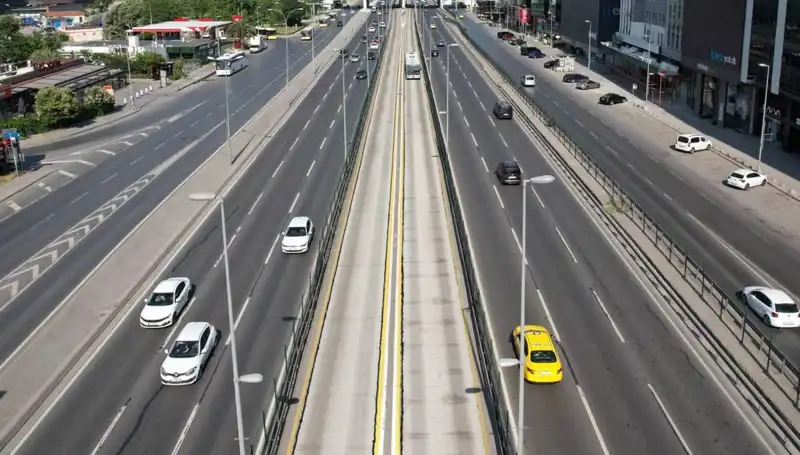 İstanbul’da Bayramda Yollar Boş Kalınca Şehri Huzur Kapladı