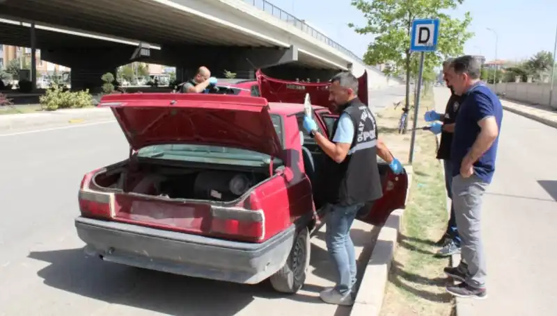 Çaldığı Araçta Yakıt Bitince Yenisini Çaldı: Polisin İlgisini Çekti