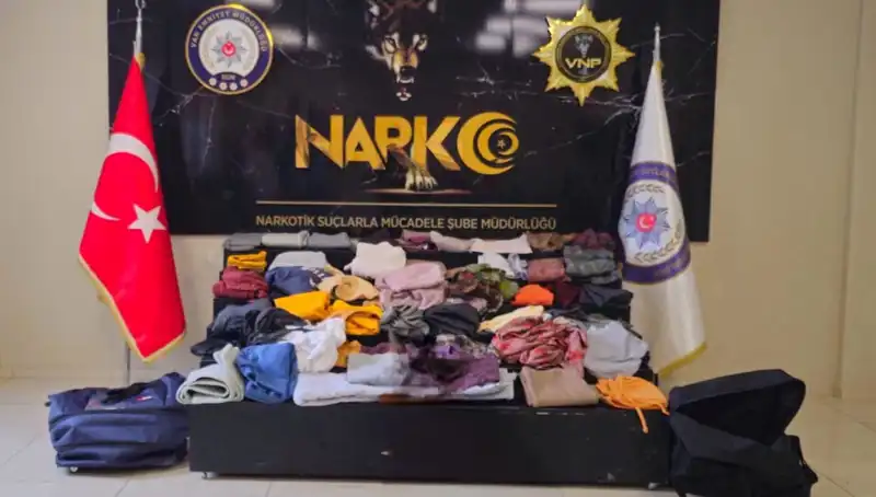 Uyuşturucu Kaçakçısı, 32 Kilo Metamfetaminle Yakalandı: Şok Edici Detaylar