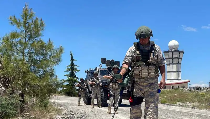 Bayramda Nöbette Olan Mehmetçiklere Destaş: Vatan İçin Görev Başında!