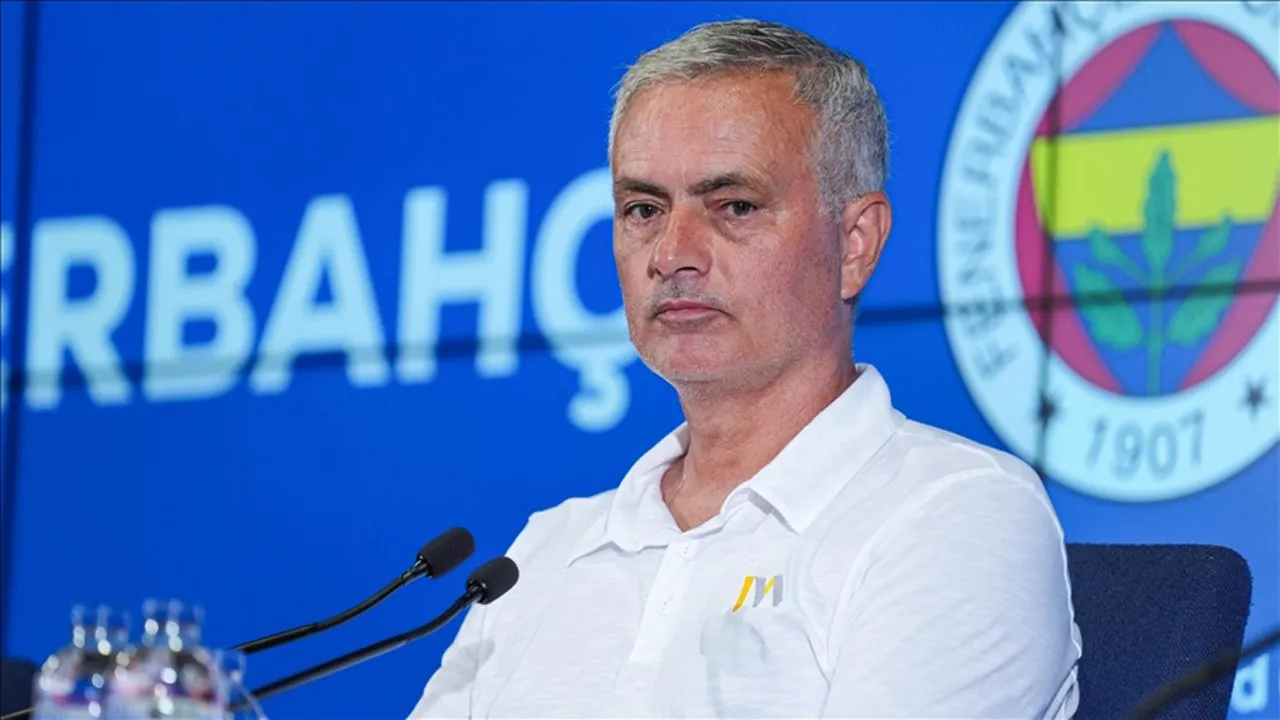 Jose Mourinho Safra Kesesi Ameliyatı Olacak: Sağlık Durumu Yakından İzleniyor