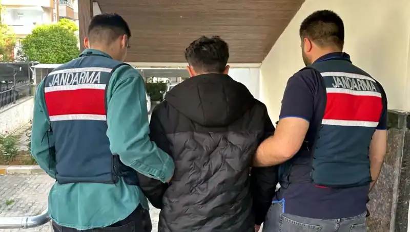 Türkiye'nin Dört İlinde Büyük Dolandırıcılık Operasyonu: 35 Kişi Tutuklandı