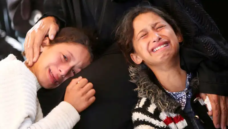 Gazze'de Bayram Neşesi Yerine Savaşın Gölgesi Soluk Alıyor