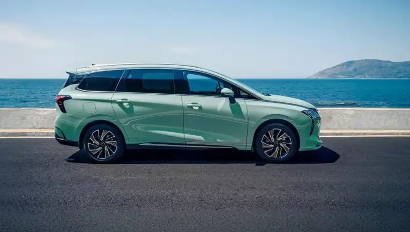 Türkiye'nin Otomotiv Pazarında Yeni Bir Soluk: Forthing Araçları