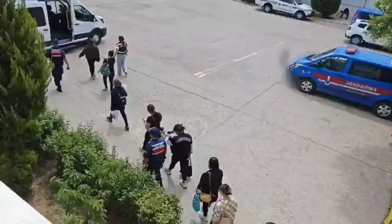 Taylandlı Kadınlara Çalışma İzni Vaadiyle Yapılan Fuhuş Faaliyetleri Ortaya Çıktı