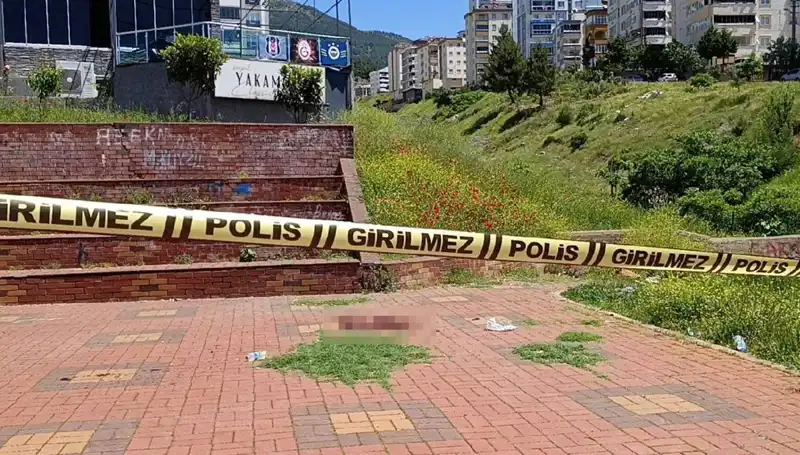 Kahramanmaraş'ta Bıçaklı Kavga Çıktı: Bir Kişi Ağır Yaralandı!