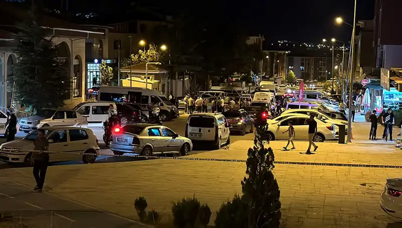 İki Aile Arasında Çıkan Kavga: 1 Ağır Yaralı, 3 Yaralı Daha