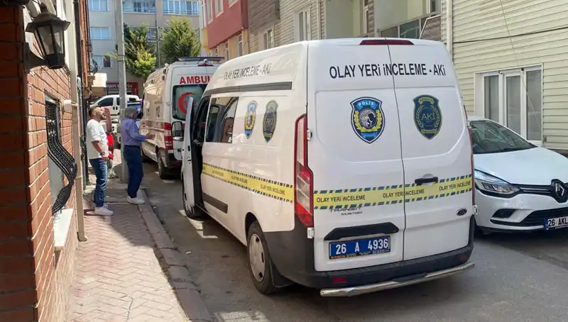 İki Çocuk Babası Adamın Gizemli Ölümü: Evinde Bulundu