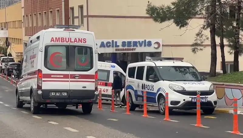 Şanlıurfa'da Feci Kaza: Elektrik Akımına Kapılan Genç Direkten Düştü