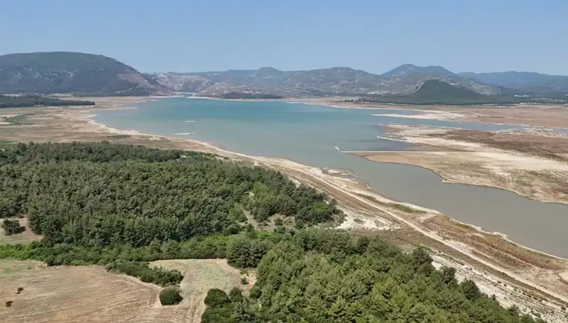 İzmir'de Tehlike Çanları: Suç Oranlarında Büyük Düşüş!