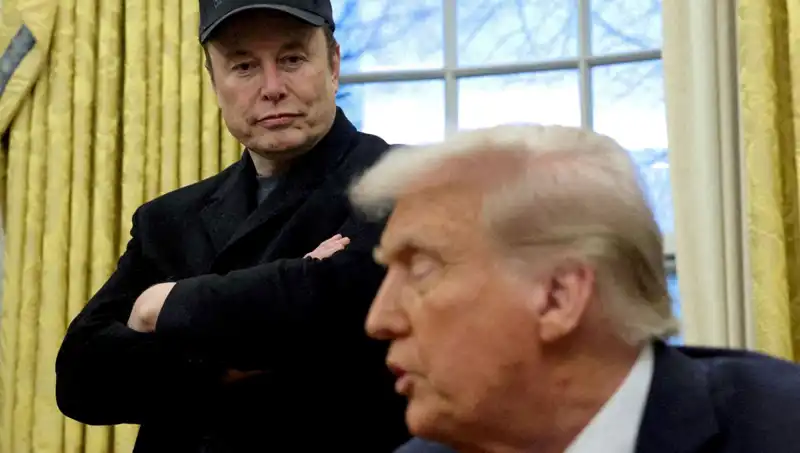 Elon Musk, Trump Kabinesinden Ayrılma Kararıyla Dikkatleri Üzerine Çekti