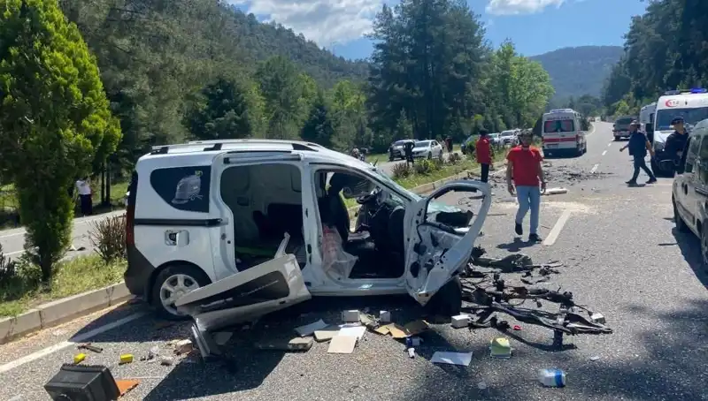 Marmaris'te Skandal Kazada Bir Can Gitti, Çok Sayıda Yaralı Var