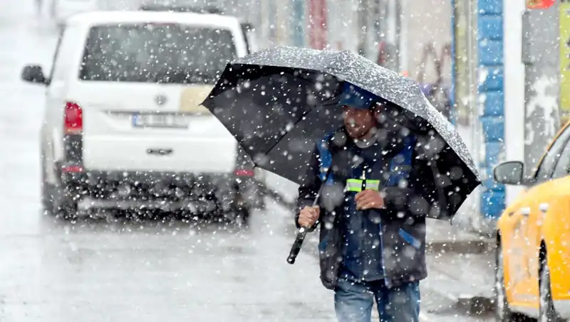 Nisan Ayında Beklenmedik Kar Sürprizi Ülkeyi Şaşırttı