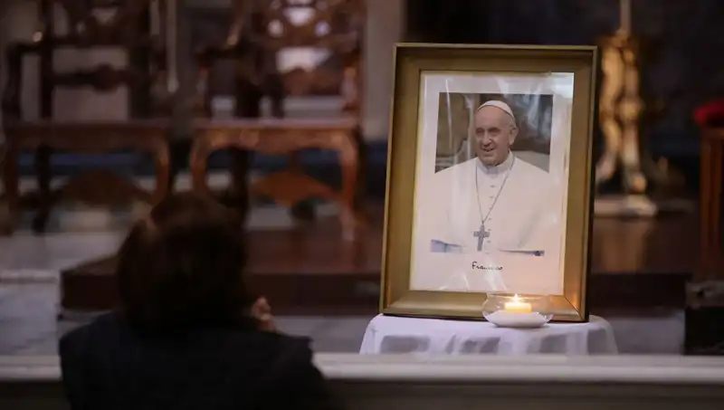 Papa Francis'in Vasiyeti ve Cenaze Ayrıntıları Açıklandı: Neler Bilinmeli?