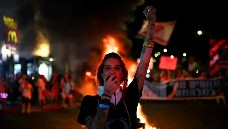 İsrail'de Binlerce Kişi Sokaklarda: Gazze Savaşı Sona Eriyor mu?