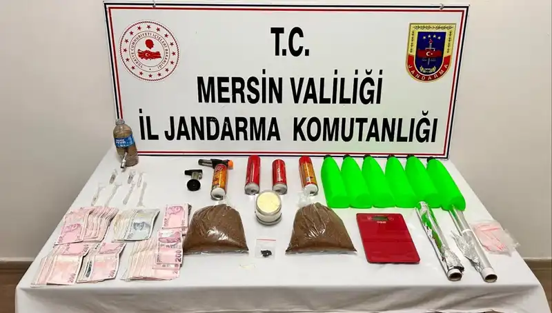 Mersin'de Uyuşturucu Ticareti Operasyonu: 5 Gözaltı, Çok Sayıda Ele Geçirildi