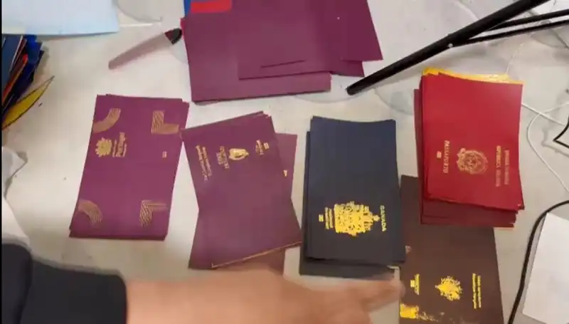Sahte Pasaport ve Vize Çetesi Çökertildi: Operasyonun Detayları Açıklandı