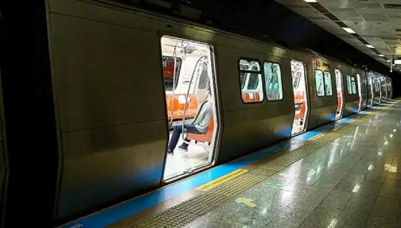İstanbul'da Metro Seferleri: Üç Durak Geçici Olarak Kapatılacak!