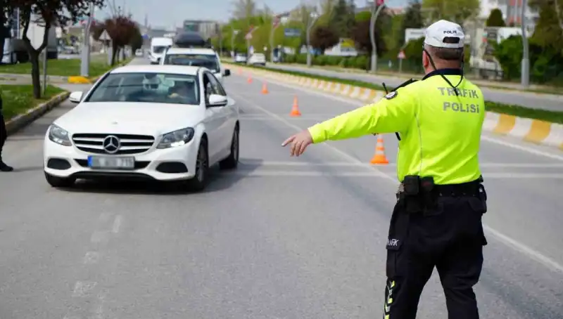 2025'te Yeni Trafik Cezaları: Değişiklikler ve Artışlar Neleri Kapsıyor?