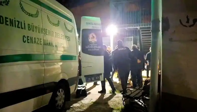 Besicinin Feci Ölümü: Yem Karma Makinesine Düşerek Hayatını Kaybetti